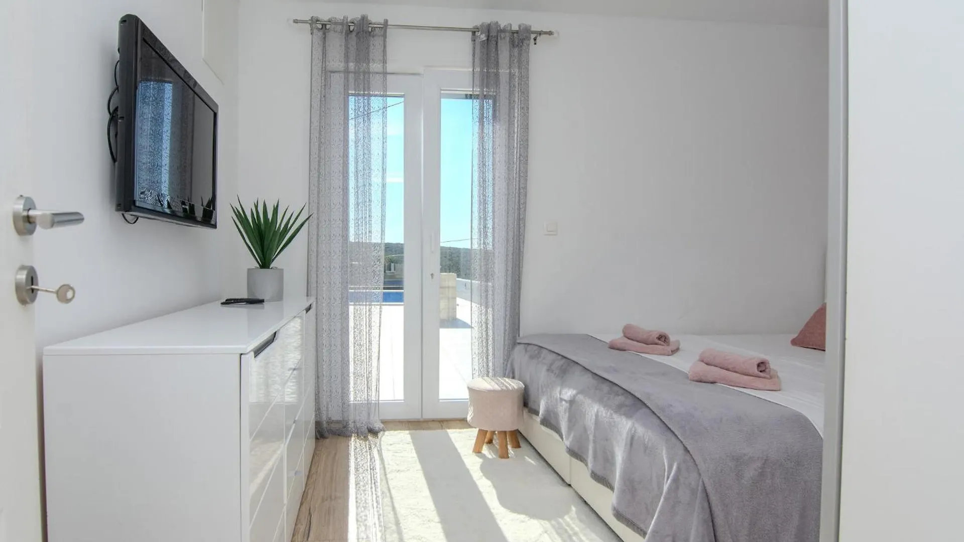 Nice Home In Debeljak With Wi-Fi